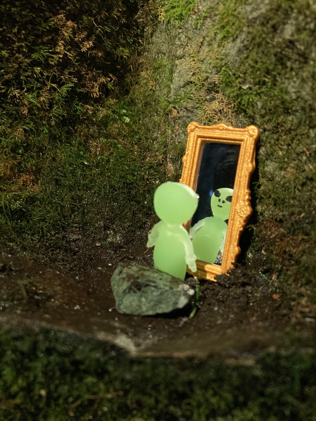 horror and isolation: the one thing that makes scary things… scarier